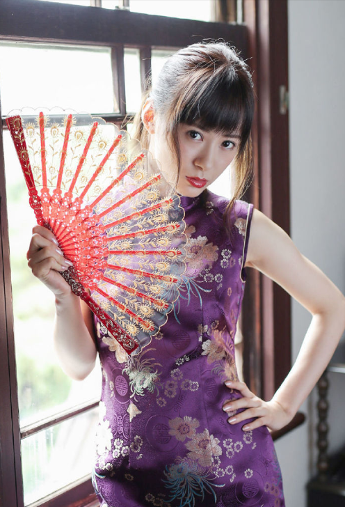 性感旗袍美女诱惑图片