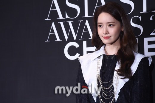 韩国美女图片 少女时代成员林允儿新闻图片