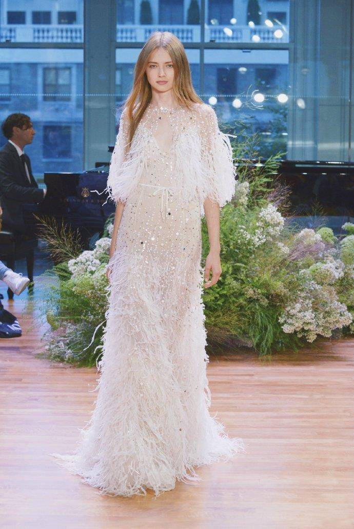 Monique Lhuillier梦幻优雅朦胧又性感的婚纱图片