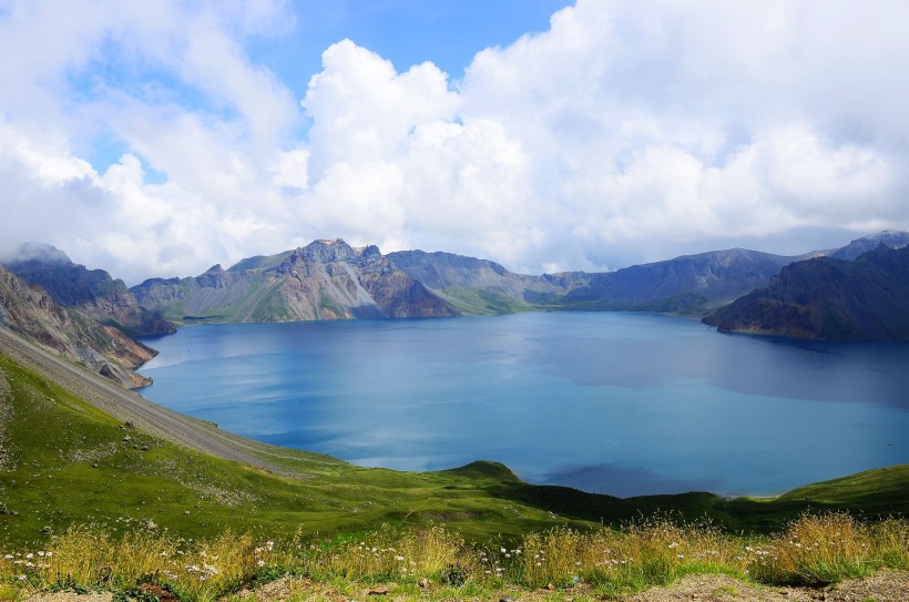 长白山天池风景图片