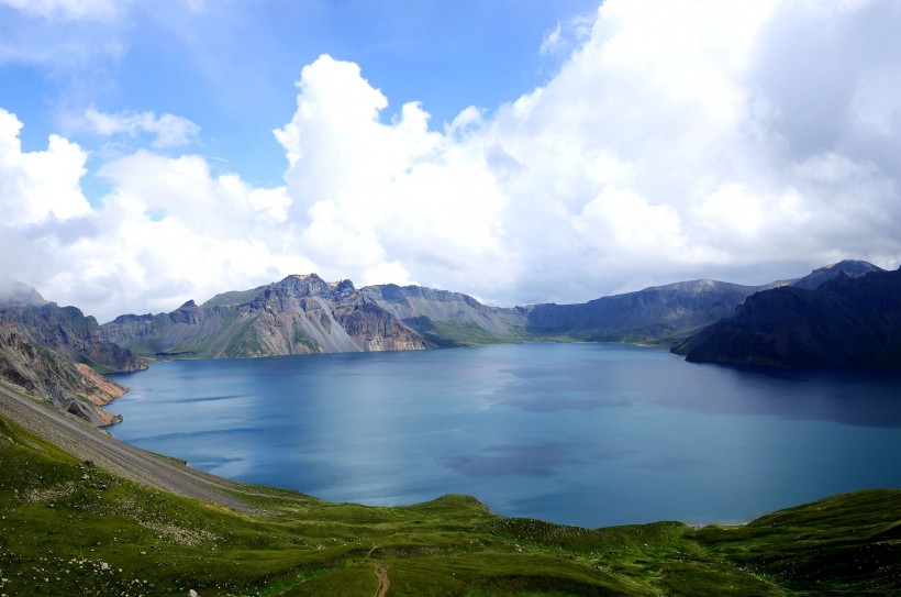 长白山天池风景图片