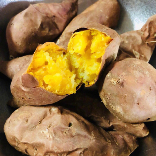 儿时的零食冬天的记忆烤红薯图片