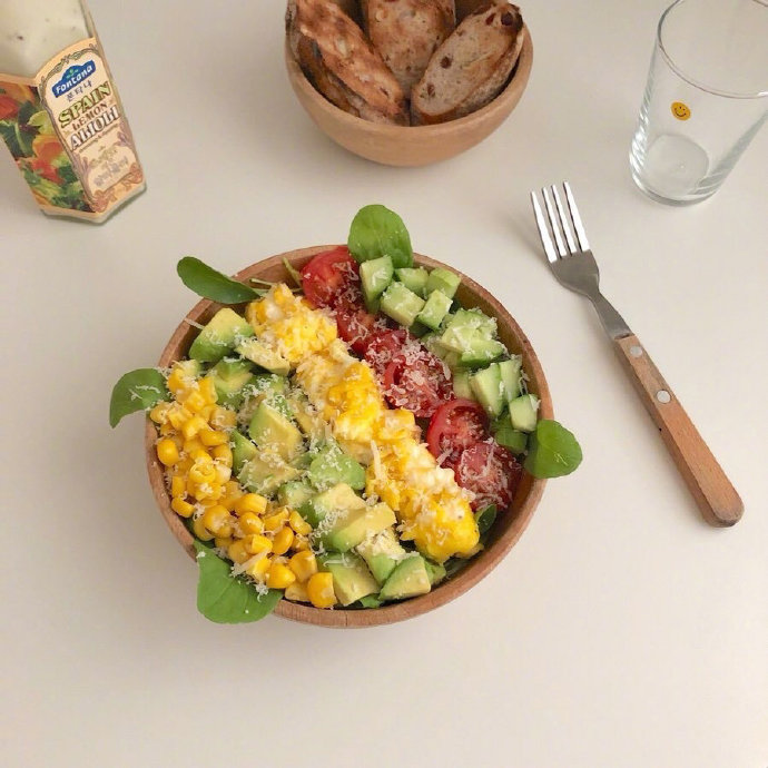 色彩饮食减脂餐轻食吃草美食图片