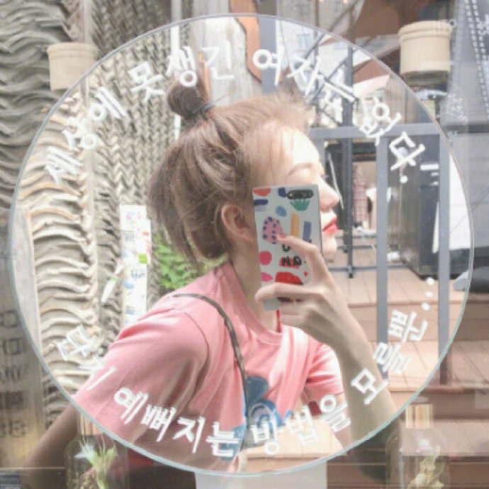 qq可爱女生头像图片 月亮可没我可爱
