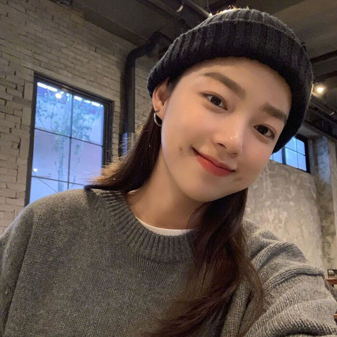 微信头像女生简单大方 美女头像图片