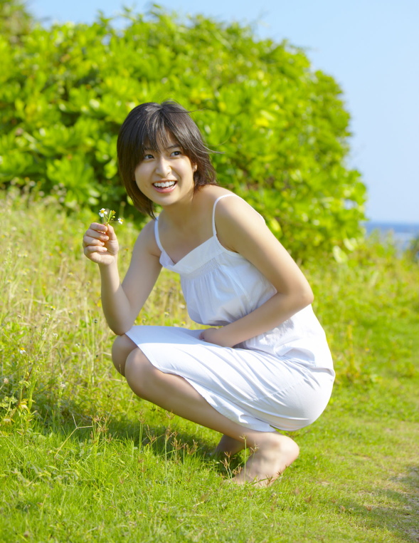 日本美女演员南泽奈央清新写真图片