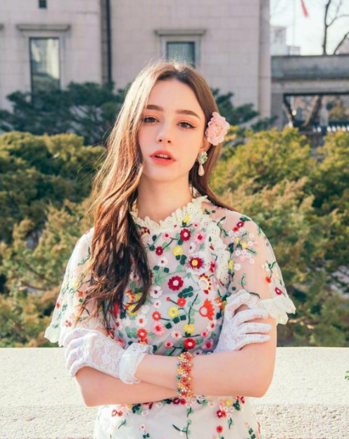 俄罗斯美女图片 俄罗斯女人Dasha Taran高颜值模特图片