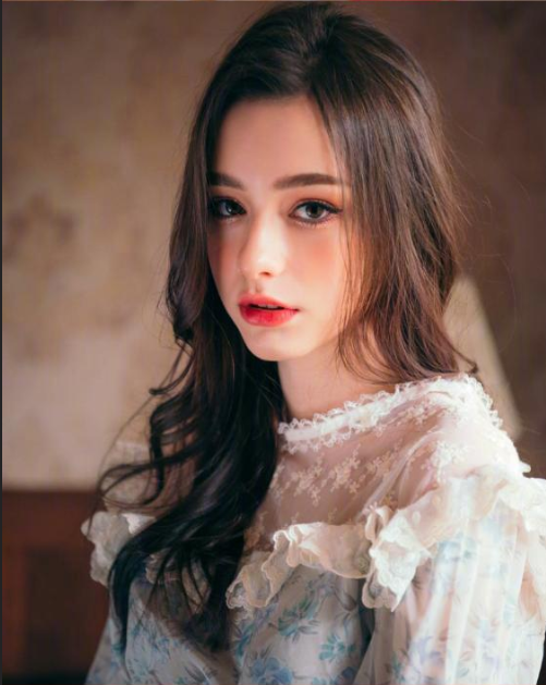 俄罗斯美女图片 俄罗斯女人Dasha Taran高颜值模特图片