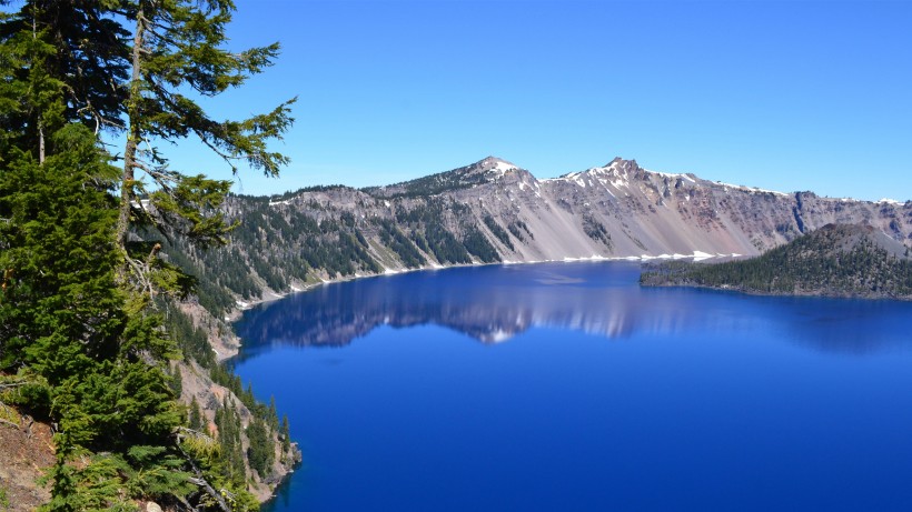 美国火山口湖国家公园优美风景图片