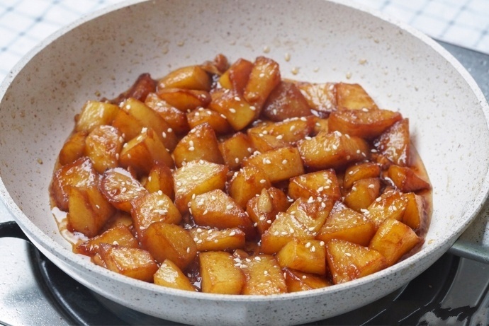 创意菜可乐土豆的做法