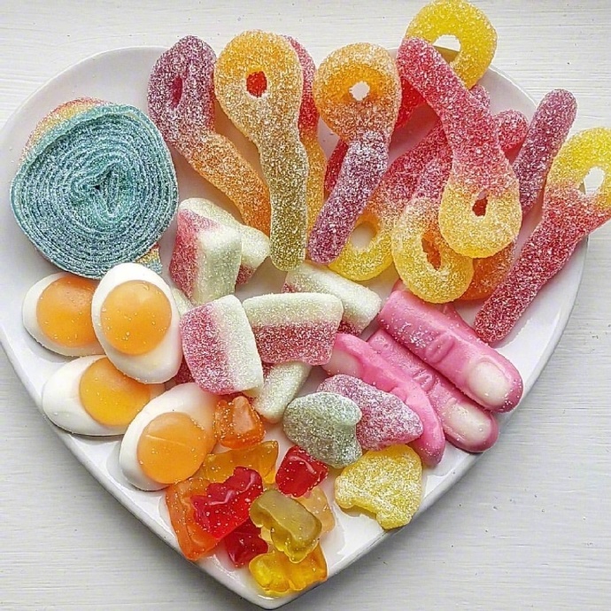 好吃的小零食营养软糖图片