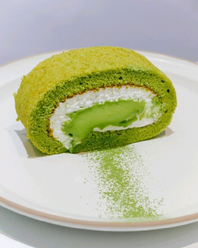 诱人的抹茶味甜点蛋糕图片