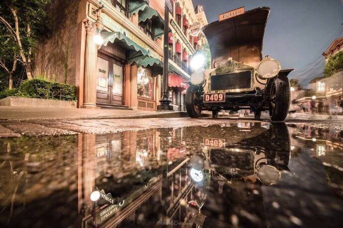 雨后的东京迪士尼乐园风景图片