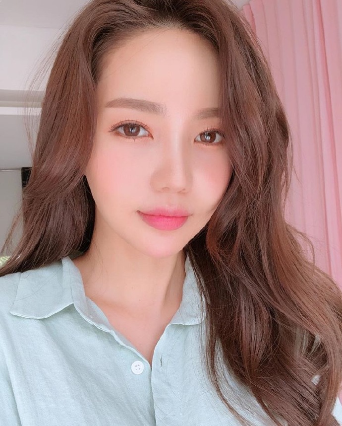 女神范网络美女自拍图片