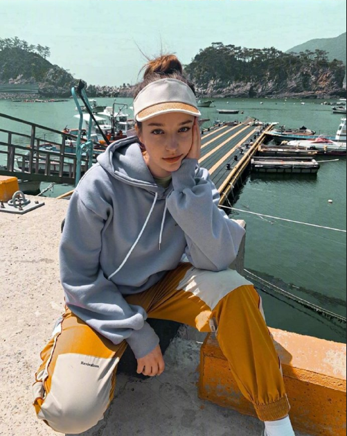 俄罗斯美女模特Angelina Danilova小仙女日常图片