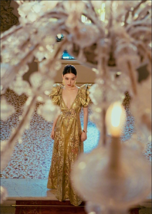 中国美女明星倪妮2019礼服LOOK身材颜值都很能扛
