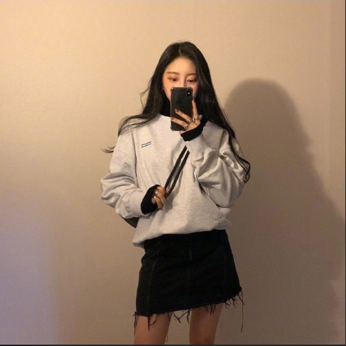 韩国美女时尚博主利落的冬日衣服颜色搭配技巧