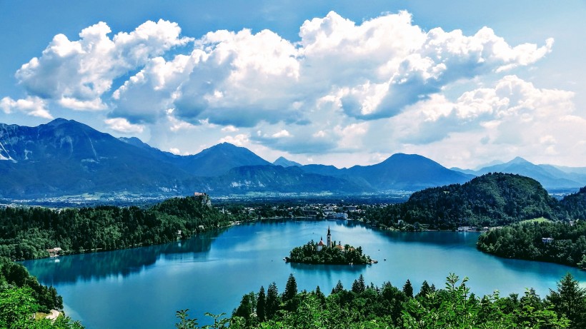 绝美的山川湖泊风景图片