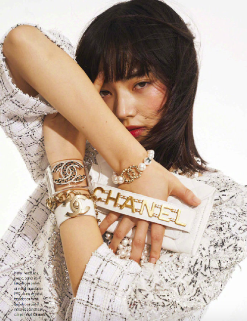日本美女模特小松菜奈《JALOUSE》封面大片