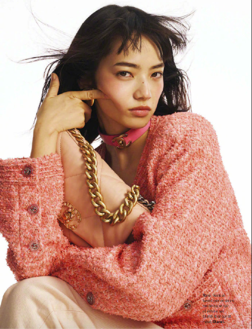 日本美女模特小松菜奈《JALOUSE》封面大片