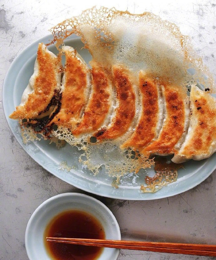 北方小吃超美味的煎饺图片