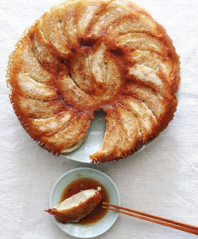 北方小吃超美味的煎饺图片