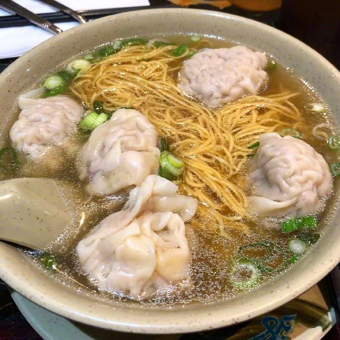 特色小吃云吞面图片