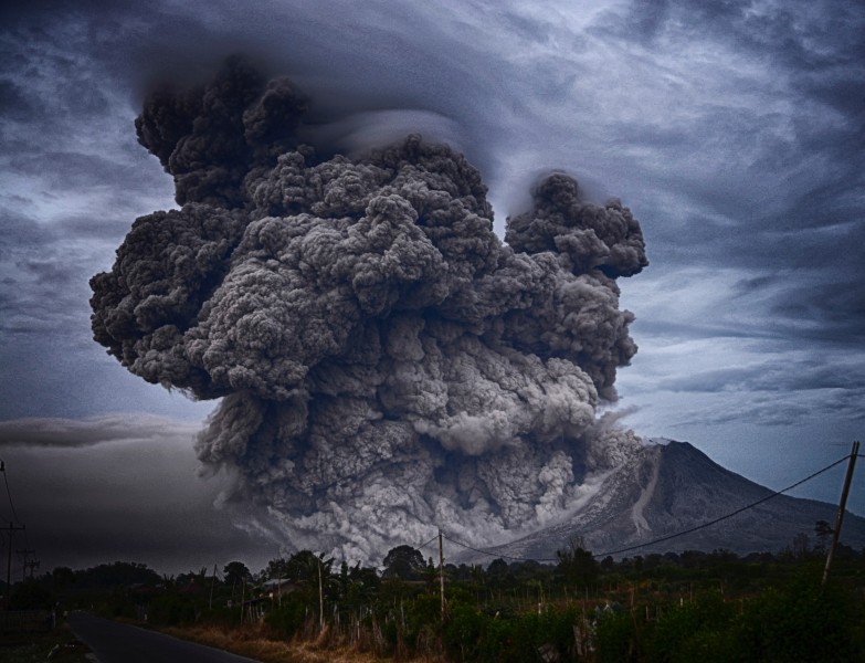 令人震撼的灾难火山喷发图片