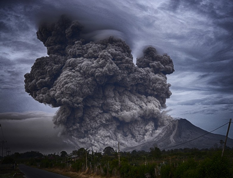 令人震撼的灾难火山喷发图片