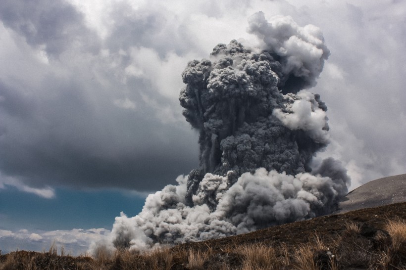 令人震撼的灾难火山喷发图片