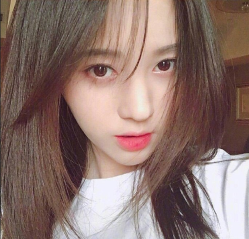 四川美女明星鞠婧祎自拍照图片