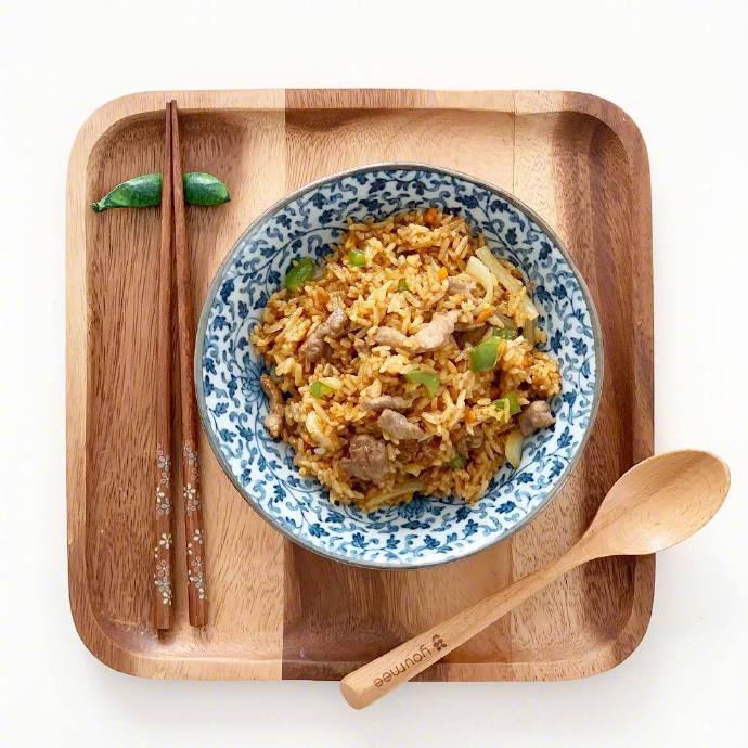 简单的一人食谱一碗面条一碗粉一碗盖饭图片