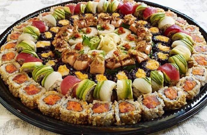 日料寿司大餐图片