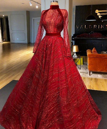 喜庆的红色婚纱礼服图片