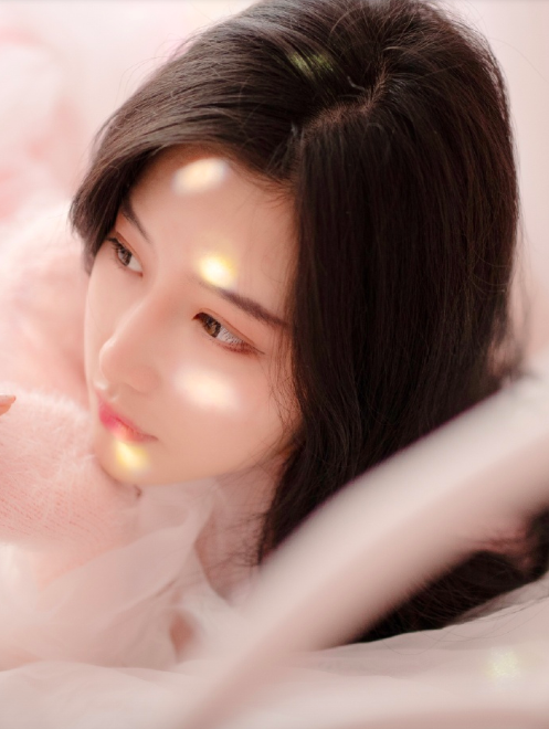 闪光少女唯美美女仙气十足室内写真集图片