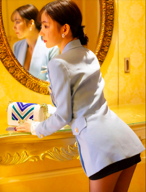 职业OL风的宅男女神周于希丝袜美腿诱惑图片