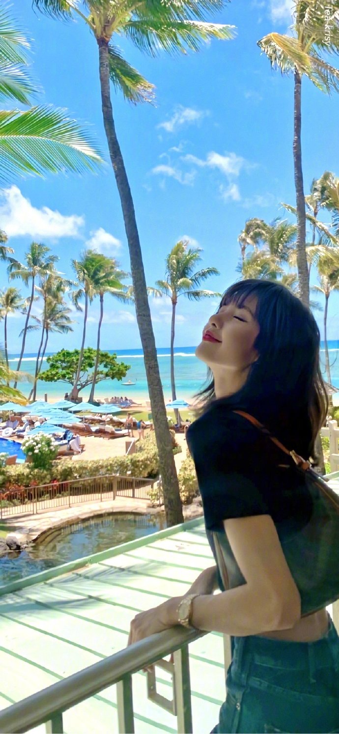 行走的人间芭比泰国美女lisa高颜值好身材图片
