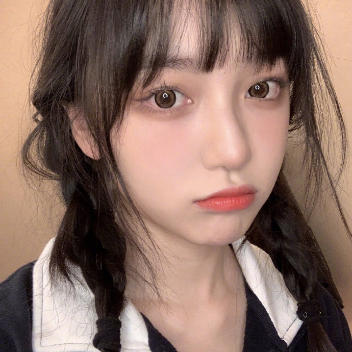 qq清新美女头像图片 认识到自己超级无敌可爱图片