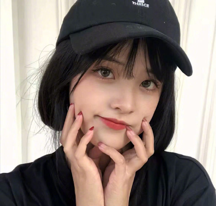微信头像女可爱小清新图片 真人美女头像图片