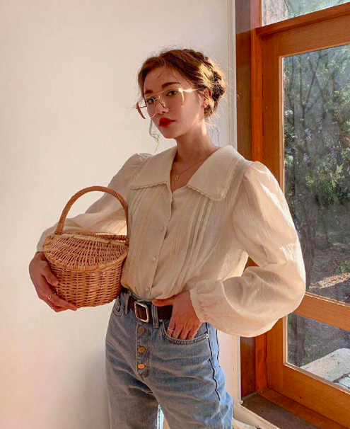 个性有魅力的时髦女生春装搭配图片