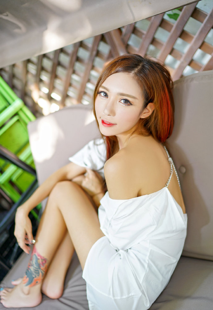 性感美女半裸尤物小性感图片