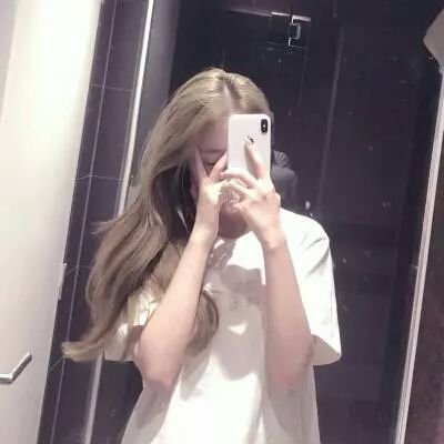 超好看的手机挡脸微信美女头像图片