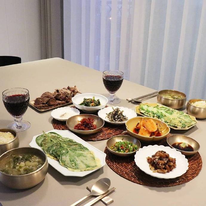 二人美食的餐桌也要丰盛具有仪式感