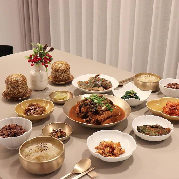二人美食的餐桌也要丰盛具有仪式感