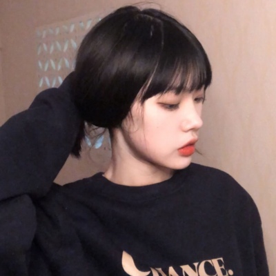 侧颜漂亮的女生头像高冷