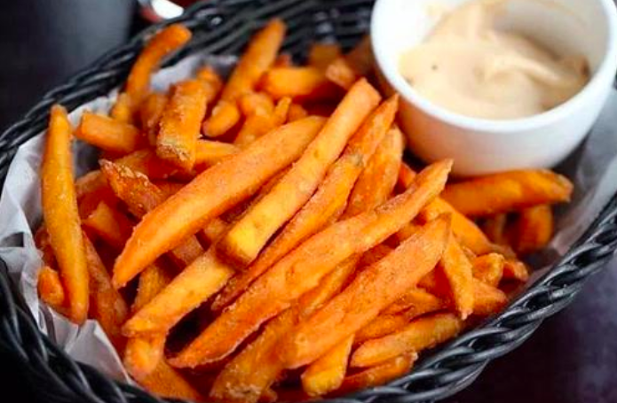 高热量食物快乐肥宅水最配的薯条图片