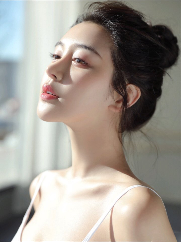 甜美美女校花芭蕾舞教室写真图片