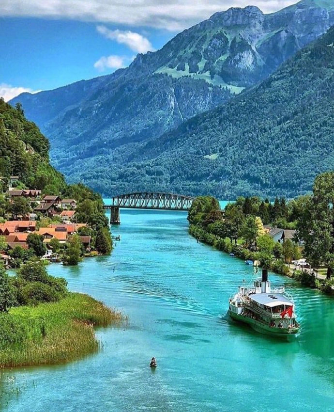瑞士风景图片因特拉肯小镇美景