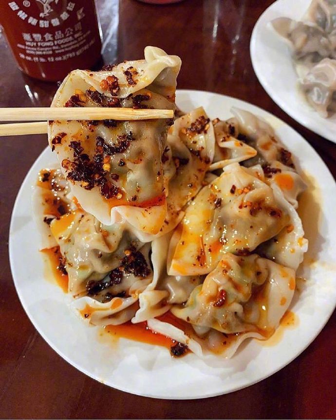 夜宵时间到来份面食蒸饺子好加班