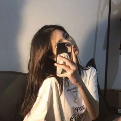 好看的意境女生头像图片